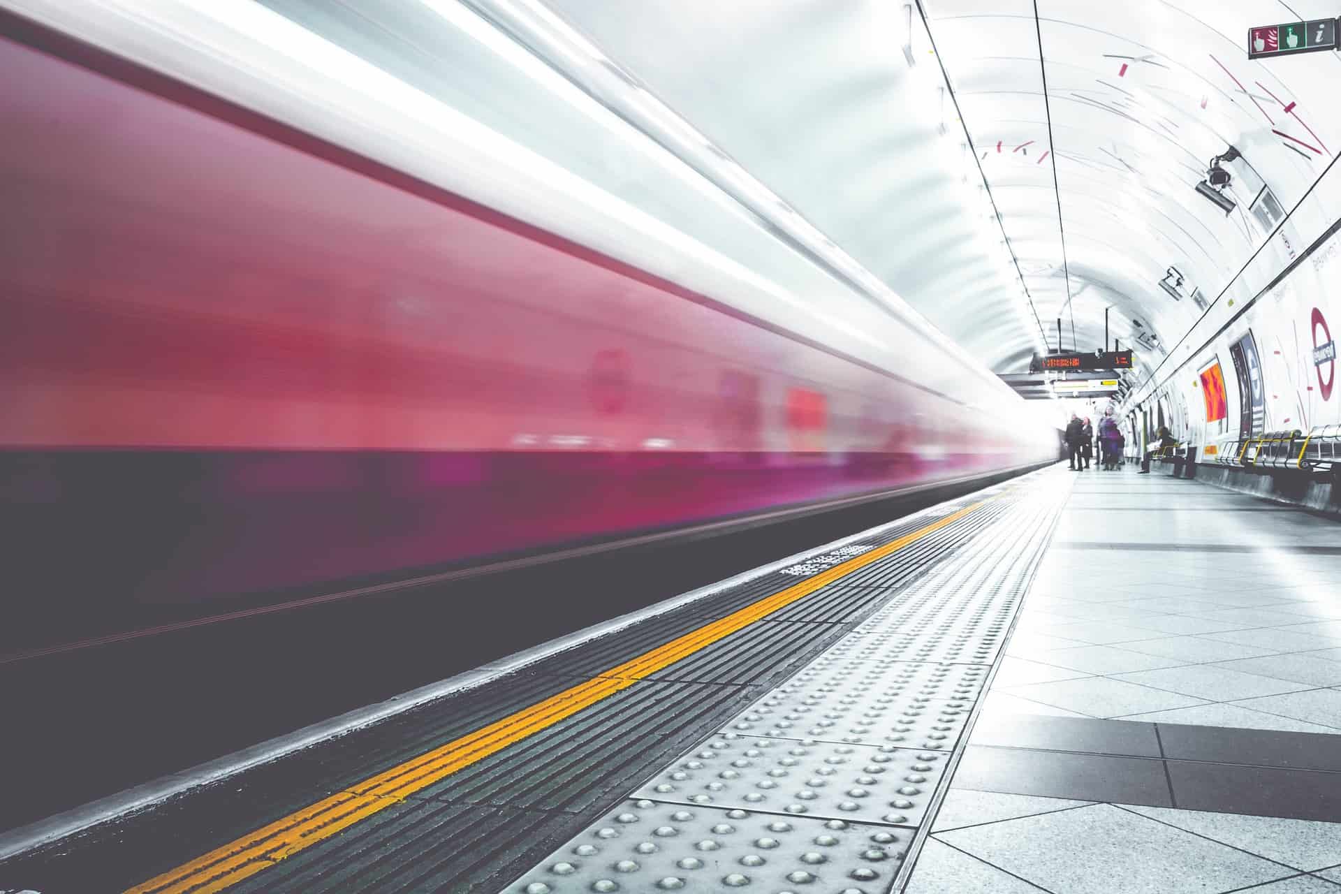 metro-1209556_1920
